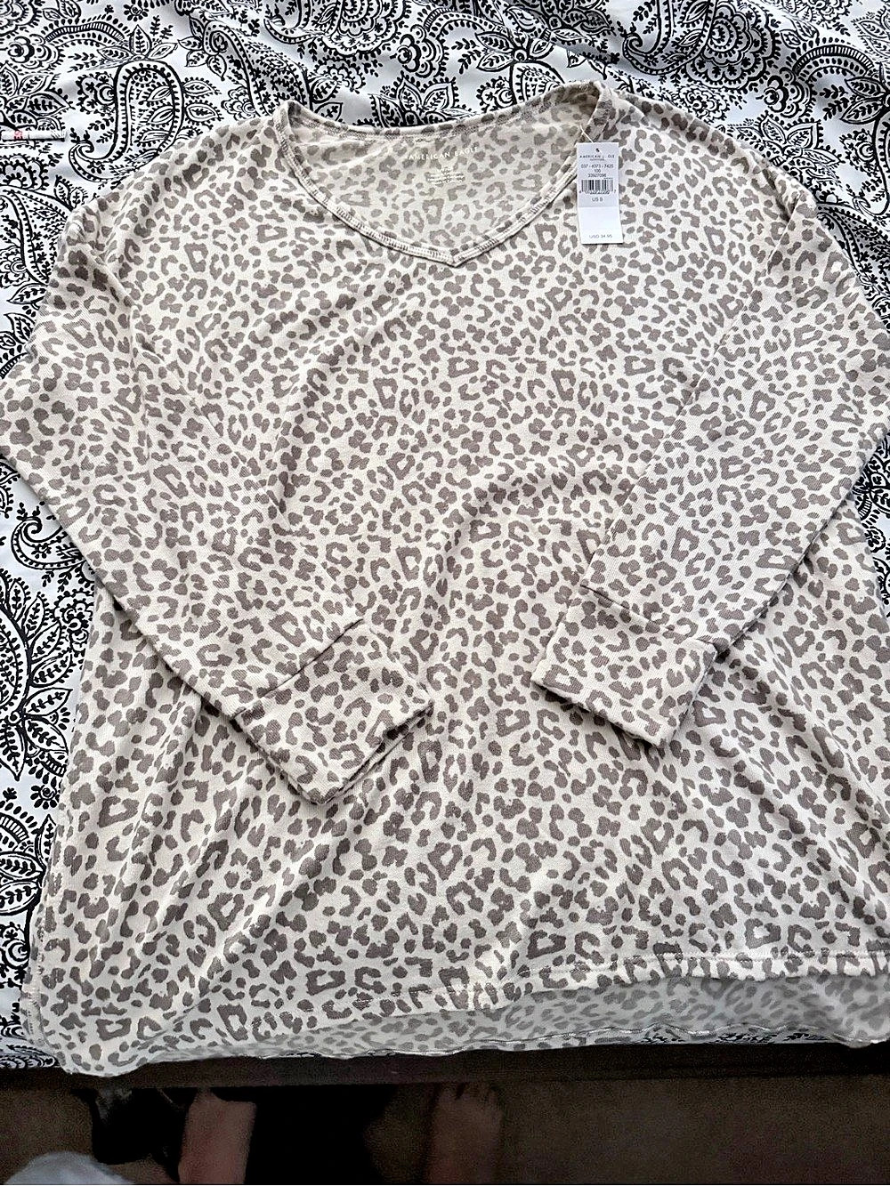 American Eagle Soft Leopard Print V-Neck Long Sleeve